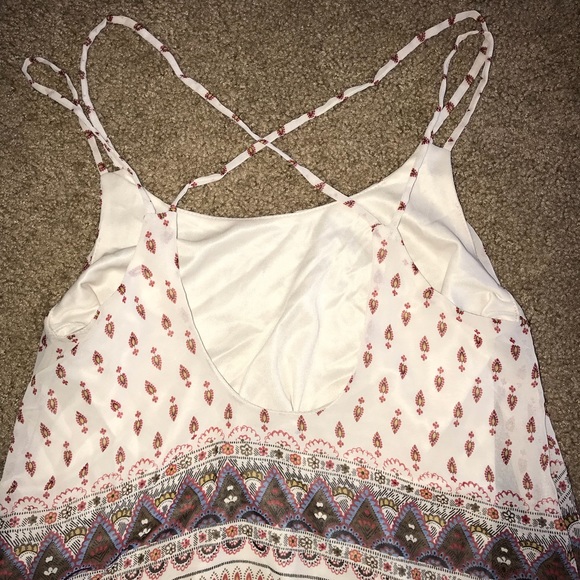 Patterned Tank Top - Picture 2 of 3